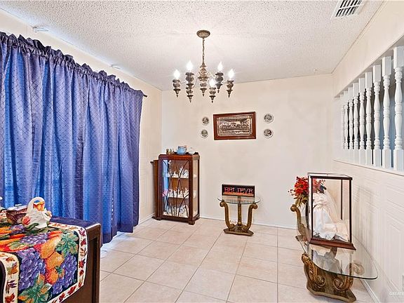 3rd image of 501 S Greene Rd