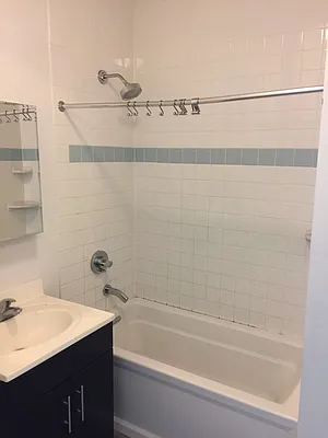 Rented by Flatiron Real Estate Advisors LLC | media 29