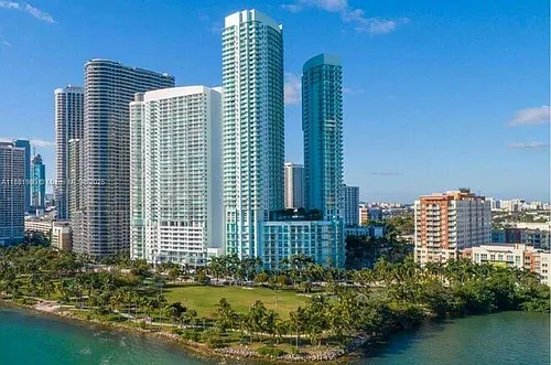 1900 N Bayshore Dr Photo 1