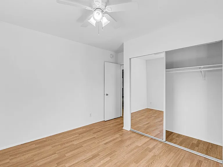 7100 Fulton Ave — Photo 16