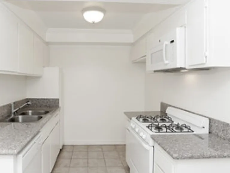 Pine Ridge Apartments — Photo 2