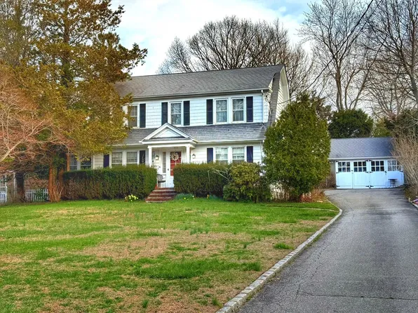 508 W Broadway, Port Jefferson, NY 11777