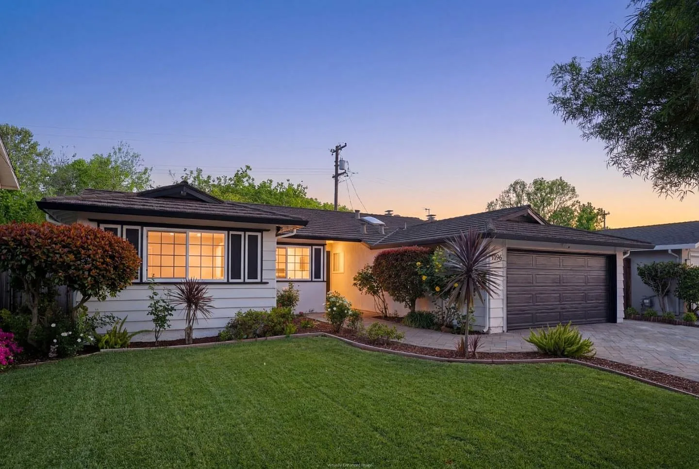 1096 Del Cambre Dr photo 1
