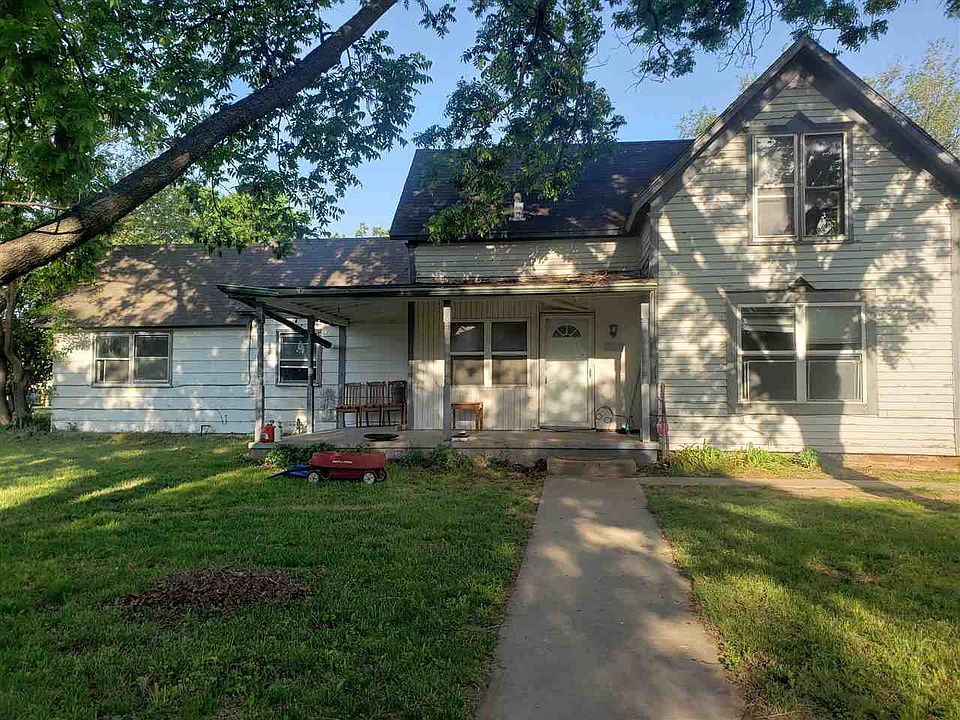 1st image of 107 N 12th St