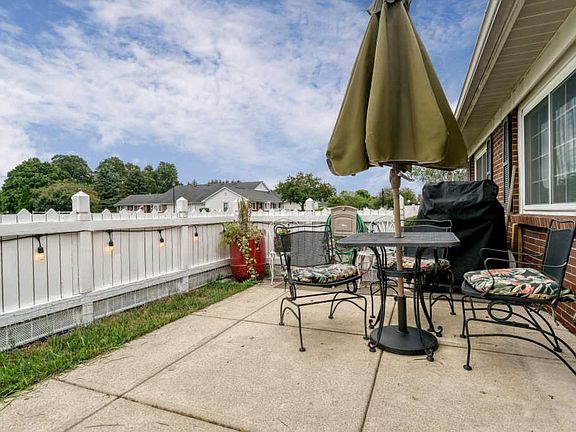 4th image of 4405 Harrods St #4405