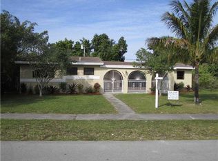 18640 NW 10th Rd, Miami Gardens, FL 33169