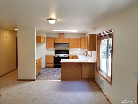 5th image of 19327 96th Ave NW