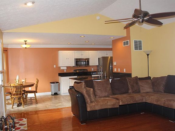3rd image of 559 Brian Dr