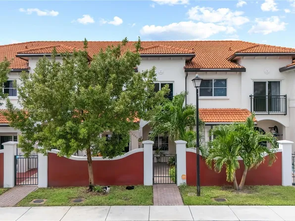 3005 NW 35th Ter, Lauderdale Lakes, FL 33311