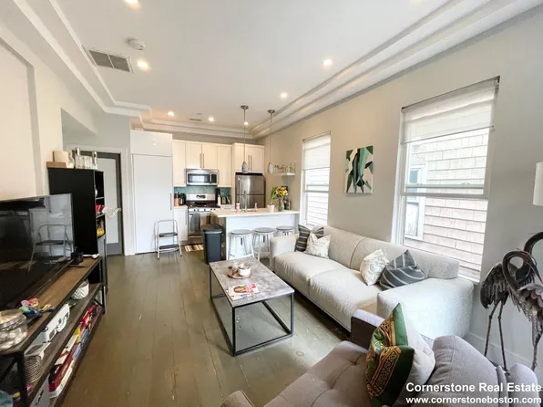 24 Washburn St #2H, Dorchester, MA 02125