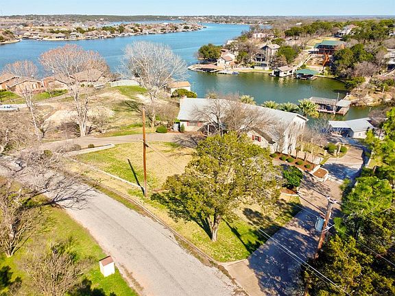 3rd image of 702 Rock Harbor Ct