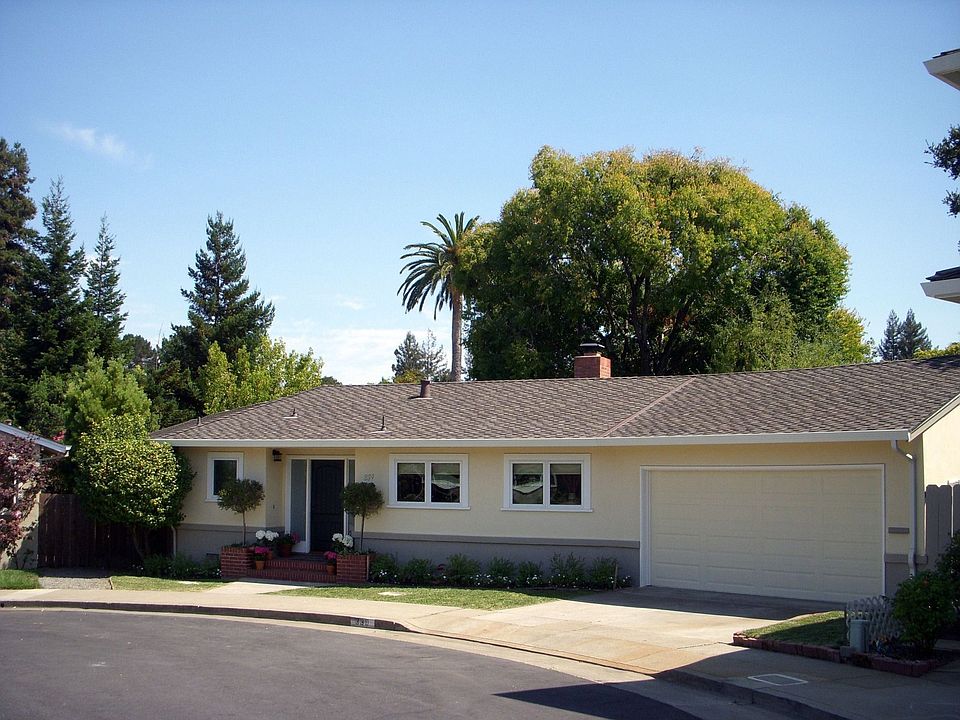 Quiet Cul-de-Sac Location