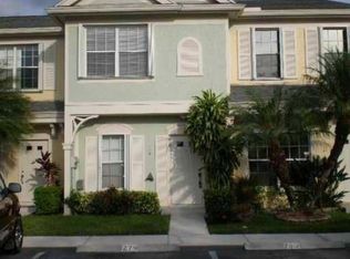 16676 Hemingway Dr, Weston, FL 33326