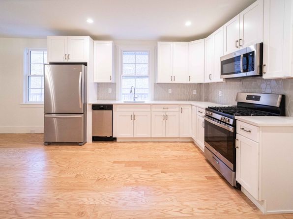 449 W King St APT 4