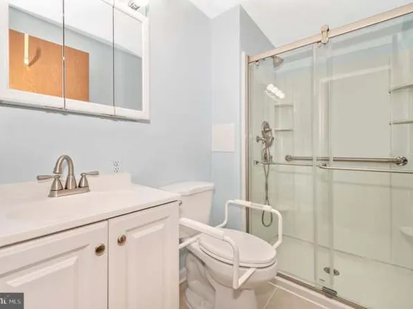 435 Heather Ridge Dr, Frederick, MD 21702