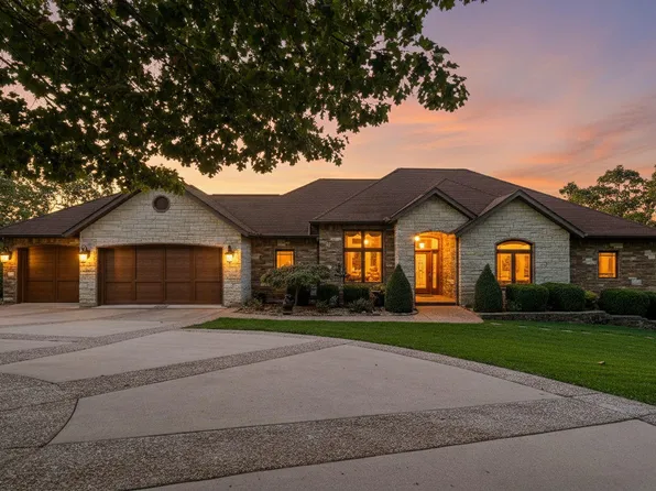 119 Hunters Glenn Place, Kimberling City, MO 65686