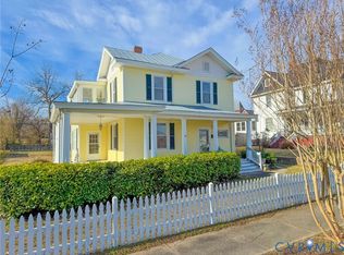 204 E Maryland Ave, Crewe, VA 23930