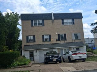 1889 Foster St, Philadelphia, PA 19116