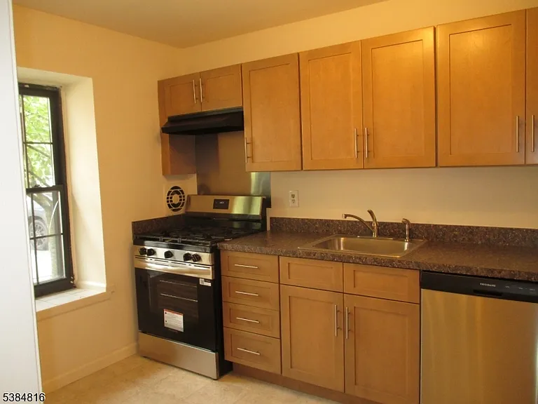 181 Long Hill Rd #N5 — Photo 12