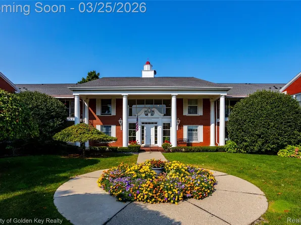 19710 W Thirteen Mile Rd APT 102, Beverly Hills, MI 48025