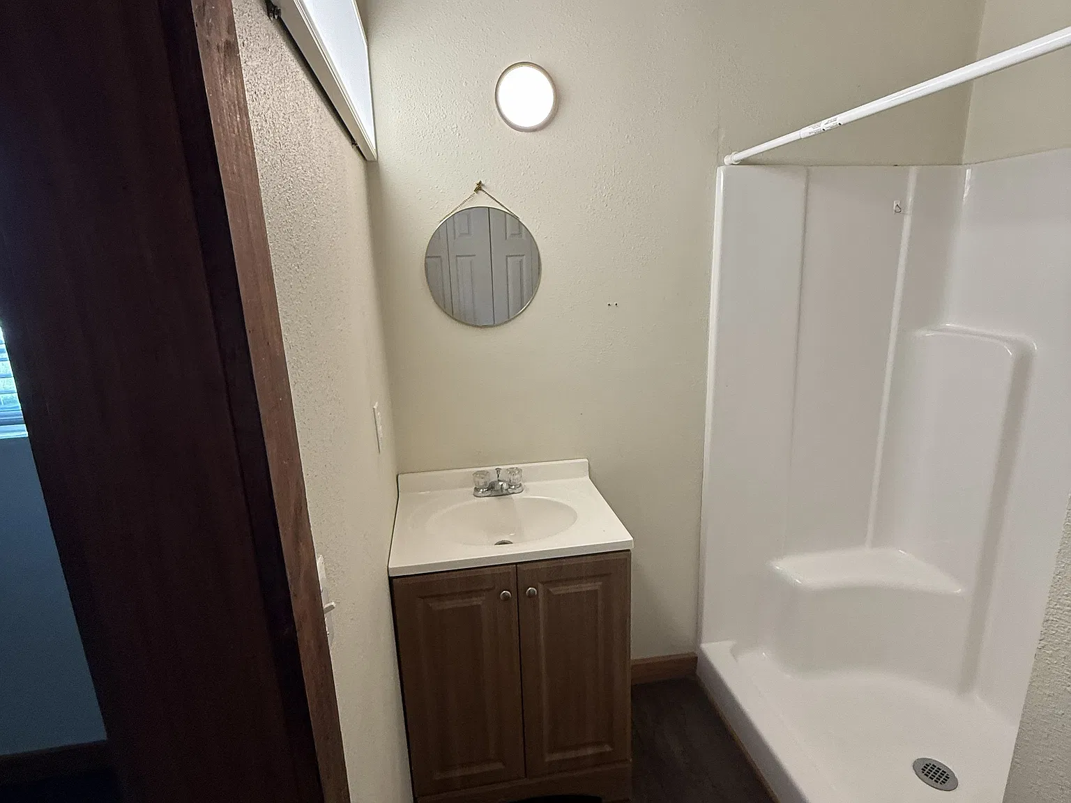 1 bed, 350 sqft, $800 — Photo 4