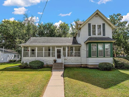 233 Sherburne St N, Stillwater, MN 55082