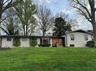 7108 Cresthill Dr, Knoxville, TN 37919