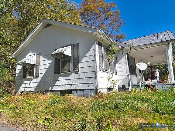 2nd image of 1602 Fairview Rd