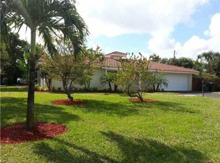 2102 Spanish Trl, Delray Beach, FL 33483