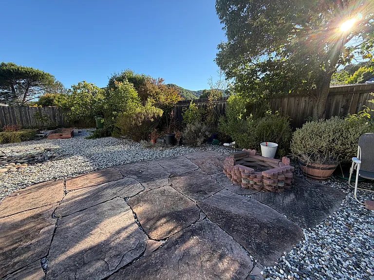 2815 Las Gallinas Ave — Photo 13