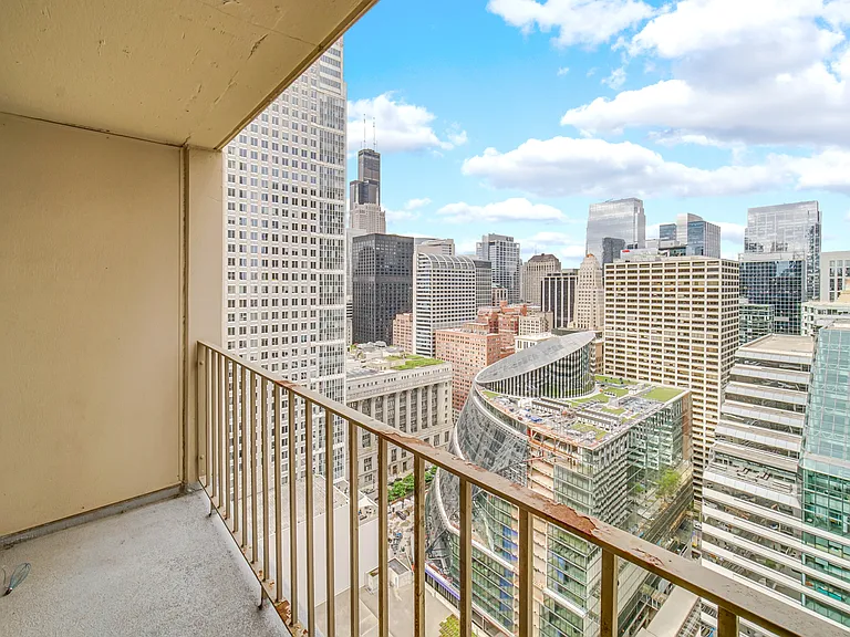 200 N Dearborn St #4308 — Photo 11