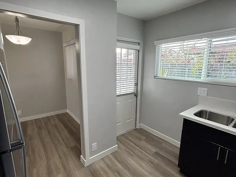 Ladera Townhouse — Photo 28