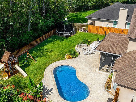 2nd image of 5527 London Lake Dr W