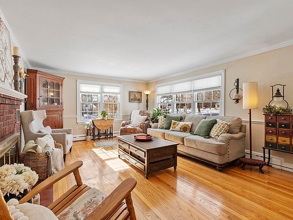 5th image of 38 Knower Rd