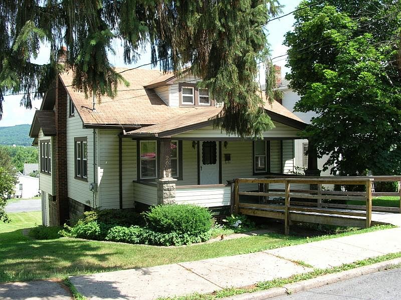 1st image of 2058 Whitford Ave S