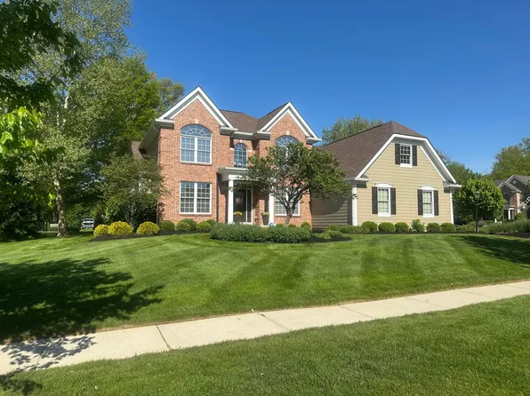9228 Creighton Dr, Powell, OH 43065