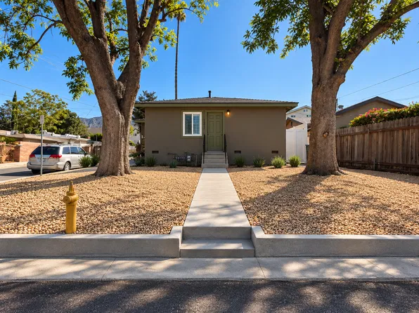 10662 Rhodesia Ave, Sunland, CA 91040