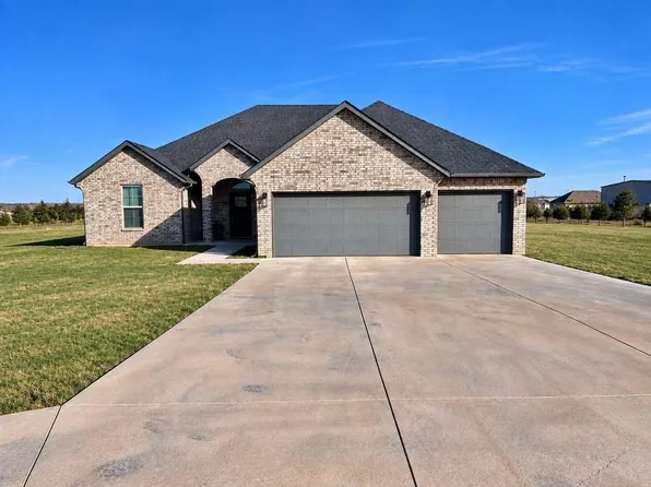 8740 Summit View Ln, Edmond, OK 73025