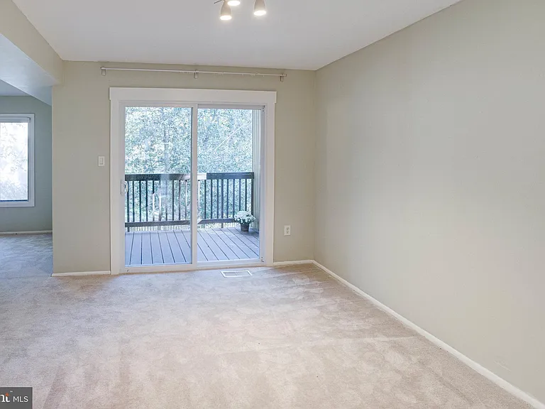 12303 Mulberry Ct — Photo 21