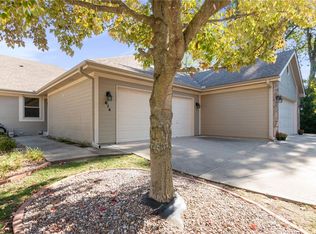 614 NE 101st St, Kansas City, MO 64155