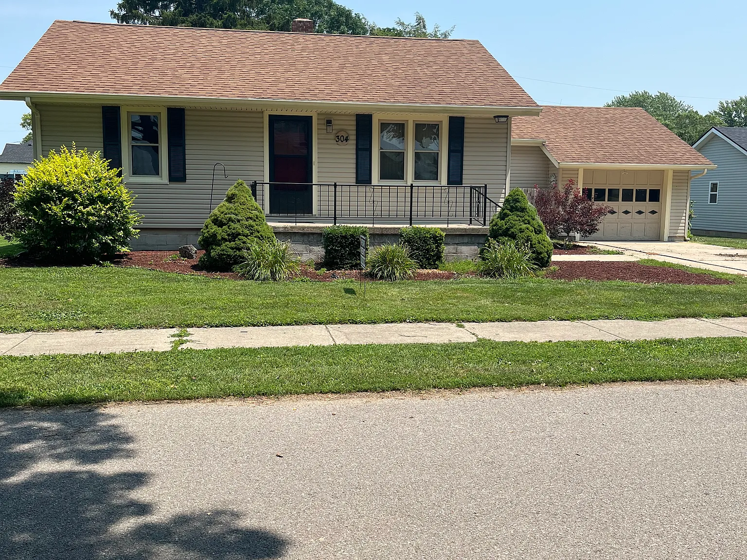 2 bed, 864 sqft, $1,400 — Photo 1
