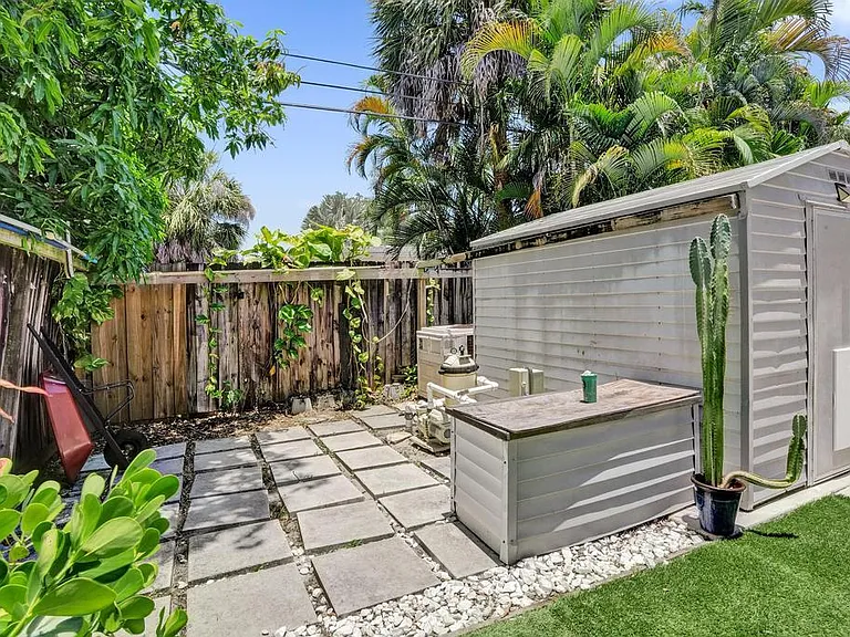 3201 SW 16th Ct — Photo 47