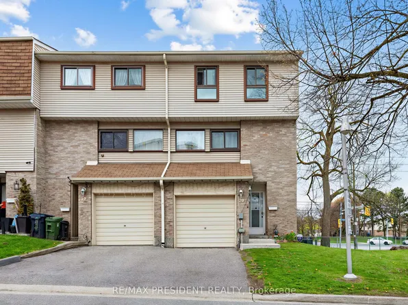 120 Murison Blvd #20, Toronto, ON M1B 2V6