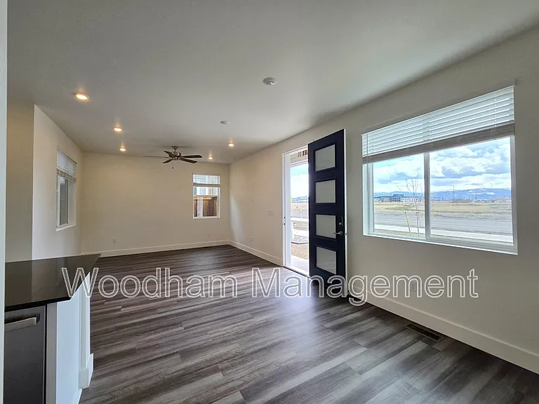 4819 Harvest Pkwy — Photo 8