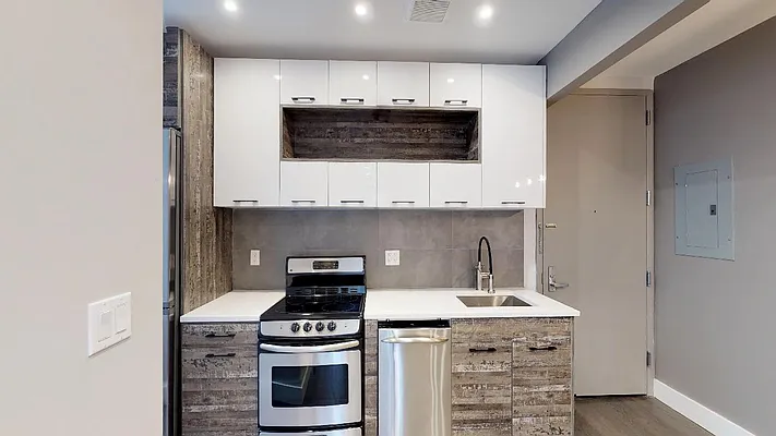 Rented by Zeetex Realty Corp | media 34
