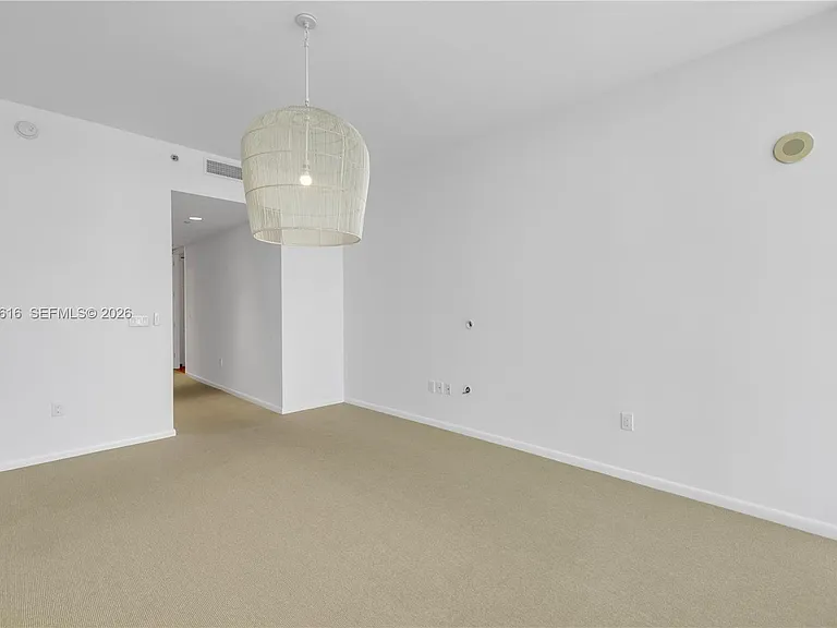 100 S Pointe Dr #1608 — Photo 27