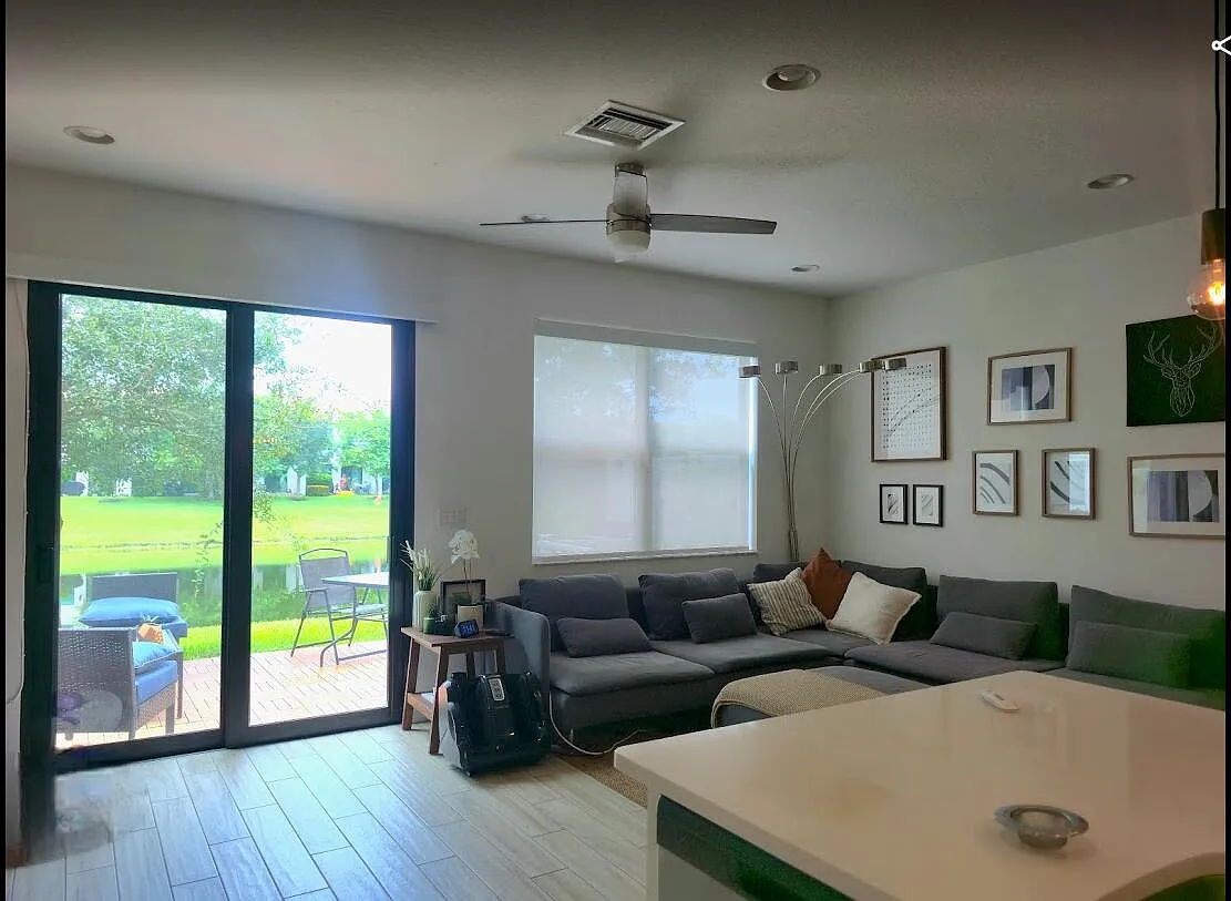 3 bed, 2.5 bath, 1728 sqft, $3,700 — Photo 4