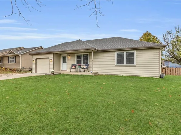 33146 W 89th St, De Soto, KS 66018