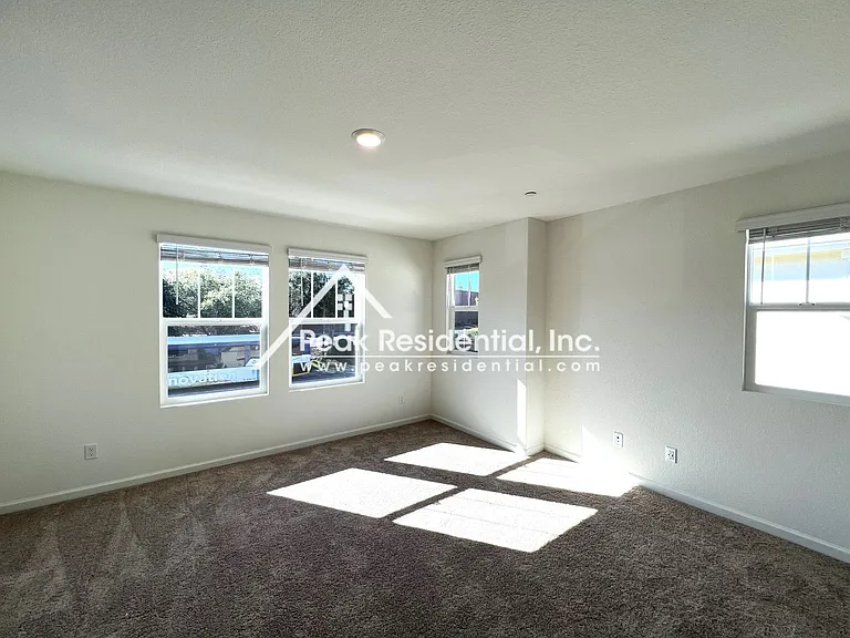 7949 Arcadia Dr — Photo 20