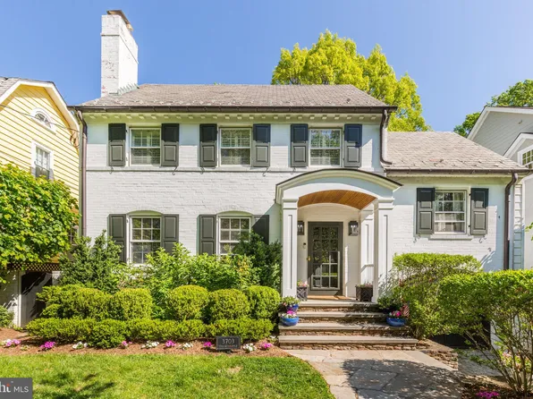 3703 Thornapple St, Chevy Chase, MD 20815